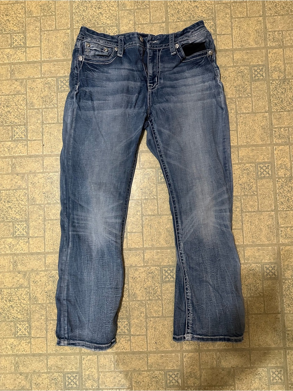 Miss Me Women’s Faded Blue Straight Jeans